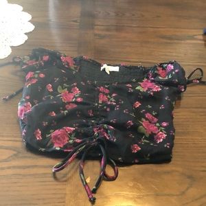 Pretty summer crop top